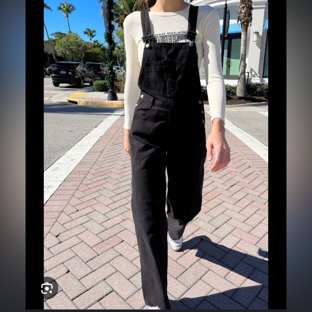 Brandy Melville Hayley Overalls Black